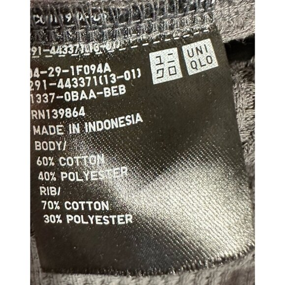 Uniqlo Dress Womens Extra Small Gray Beige Lot Of 2 Thermal T Shirt Crew Neck - Picture 9 of 13